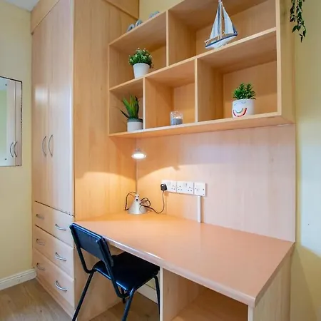 31 - Stunning Duplex By Shortstays بيت للعطل غالواي